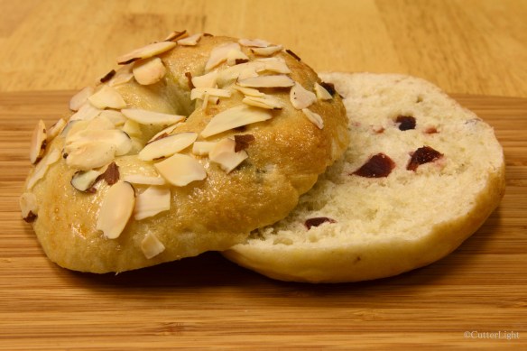 Cherry almond bagel_n