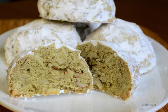 almond match snowball cookies n